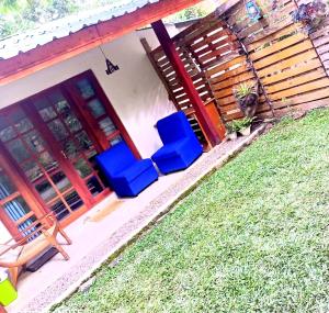 Vrt pred nastanitvijo Ella Foret accomodation