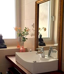 Ein Badezimmer in der Unterkunft Art & Living Apartment I nähe Frankfurt I Messe