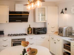 Φωτογραφία από το άλμπουμ του Cape Joy - BRAND NEW luxury villa just rolled out in Cape Town, Plattekloof σε Plattekloof