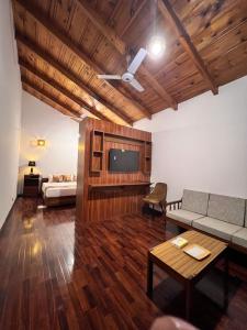 Destination Hotel Khaplu客房内的一张或多张床位