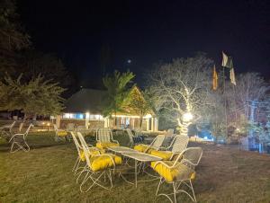 Destination Hotel Khaplu外面的花园