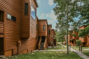 Το κτήριο όπου στεγάζεται  η παραθεριστική κατοικία