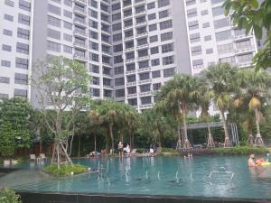 Bazén v ubytování AGILE Luxury Suite at TRX Kuala Lampur nebo v jeho okolí