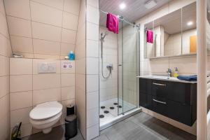 Ένα μπάνιο στο Ferienwohnung Ankerplatz +20 φωτογραφίες