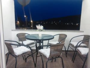 Balkón nebo terasa v ubytování Apartment Bastaja