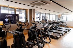 Fitness centrum a/nebo fitness zařízení v ubytování Skyline Moinhos de Vento
