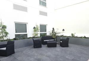 Maldron Hotel Brighton City Centre的休息区