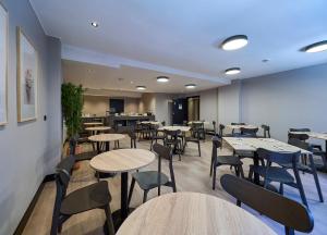 Εστιατόριο ή άλλο μέρος για φαγητό στο B48 Oviedo Ópera +21 φωτογραφίες