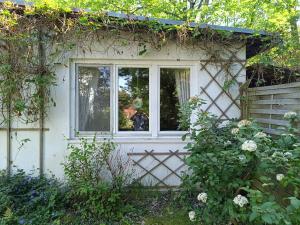 Zahrada ubytování Gartenhaus in Potsdam Wilhelmshorst