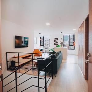 Μια τηλεόραση ή/και κέντρο ψυχαγωγίας στο Beautiful Family Apartment in Quiet Residences