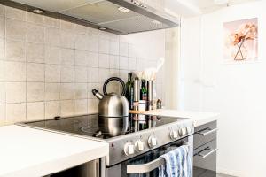 Kuchyň nebo kuchyňský kout v ubytování Private Villa near Lund with Garden & Spa