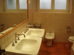 Ένα μπάνιο στο Casa Sancho Viejo +18 φωτογραφίες