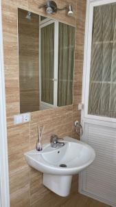 Koupelna v ubytování Piso Palacio centro + 14 fotografií