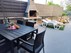 Patio nebo venkovní prostory v ubytování Apartman Nino