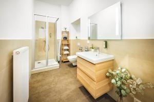 Koupelna v ubytování Jimmys Apartments XXL