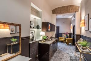 O bucătărie sau chicinetă la Antica Residenza Del Corso