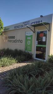 a sign for araxico margazquezarmaarmaarmaarmaarmaarmaarma at Apartamento em frente ao novo shopping in Ribeirão Preto