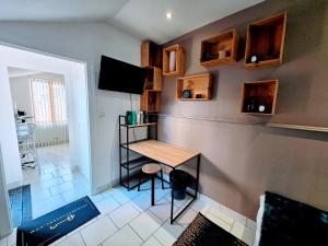 Kuchyň nebo kuchyňský kout v ubytování Studio Maisonnette, Terrasse, Parking Privé