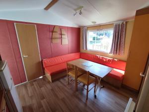 Photo de la galerie de l'établissement mobil Home à Meschers au camping l'Escale proche de Royan, à Meschers-sur-Gironde