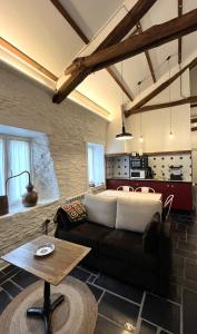 Posedenie v ubytovaní Apartamentos Minas de Silvarosa