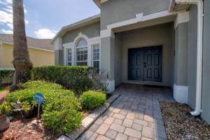 Aed väljaspool majutusasutust Private Pool Getaway Near Theme Parks