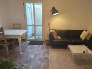 Prostor za sedenje u objektu Self-contained apartment in a house in Søborg