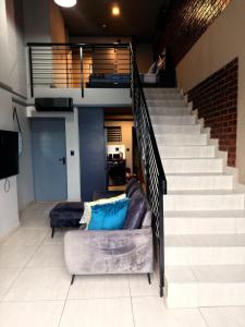 Χώρος καθιστικού στο The Luxury Loft at Umhlanga ONYX