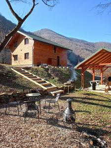 Naturlandskabet i nærheden af feriehuset + 45 billeder