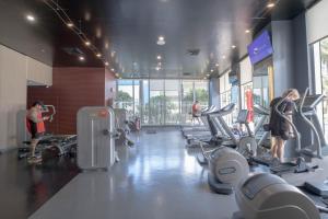 Palestra o centro fitness di Miami Beach Luxury Apt 1B 1B with Beach Service