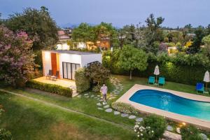 Bazén v ubytování Rakmak Kan Resort & Cafe nebo v jeho okolí