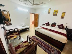 Letto o letti in una camera di The Ambience Resort, Nainital - A Hidden Gem Away From City Hustle