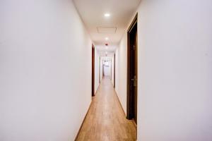 Fotografie z fotogalerie ubytování Super Townhouse Khar The Unicontinental v Bombaji