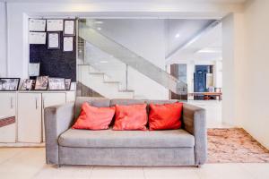 Kuchyň nebo kuchyňský kout v ubytování Super Townhouse Khar The Unicontinental