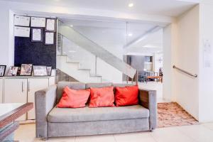 Posezení v ubytování Super Townhouse Khar The Unicontinental