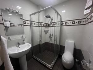 Koupelna v ubytování SATO HOTEL TASHKENT + 23 fotografií