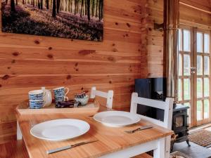 TV a/nebo společenská místnost v ubytování Dukes Wood - Ukc2193