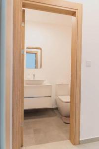 Afbeelding uit fotogalerij van Zimansky Apartments in Accra