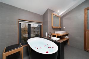 Houhong的住宿－Moganshan Yucun Xiaozhu Garden B&B，相簿中的一張相片