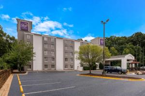 an image of a hotel with a parking lot at Sleep Inn Northlake in Charlotte
