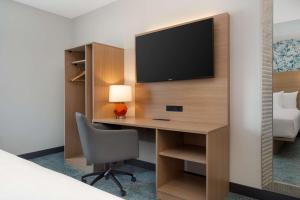 Postel nebo postele na pokoji v ubytování Quality Inn & Suites Prescott
