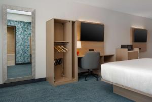 Postel nebo postele na pokoji v ubytování Quality Inn & Suites Prescott