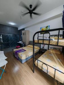 Postel nebo postele na pokoji v ubytování ASTORIA AMPANG, 6Pax - Near KLCC, ZooNegara, AmpangPoint Mall