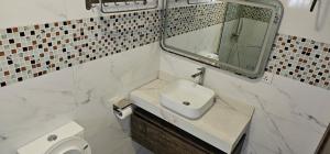 Bilik mandi di Presken Hotels Ikoyi