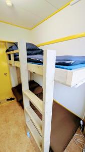Palanda nebo palandy na pokoji v ubytování Joe Backpackers