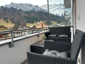 Fotografie z fotogalerie ubytování Zentrales 2,5-Zimmer Apartment mit mega Bergblick v destinaci Engelberg