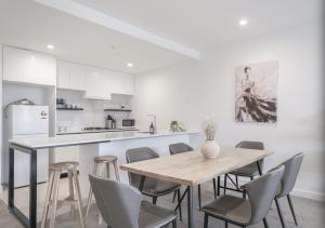 Imagen de la galería de Clayton Beautiful 2br1ba Apt Near Monash Parking, en Clayton North