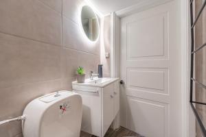 Phòng tắm tại Utopia Central Studio +13 ảnh