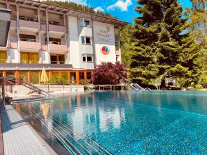 Bazén v ubytování Evident Hotel Prägant 4-Superior nebo v jeho okolí