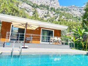 Γενική θέα στο βουνό ή θέα στο βουνό από  αυτή η βίλα