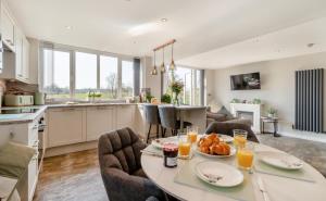 Φαγητό σε αυτή η παραθεριστική κατοικία ή κάπου εκεί κοντά